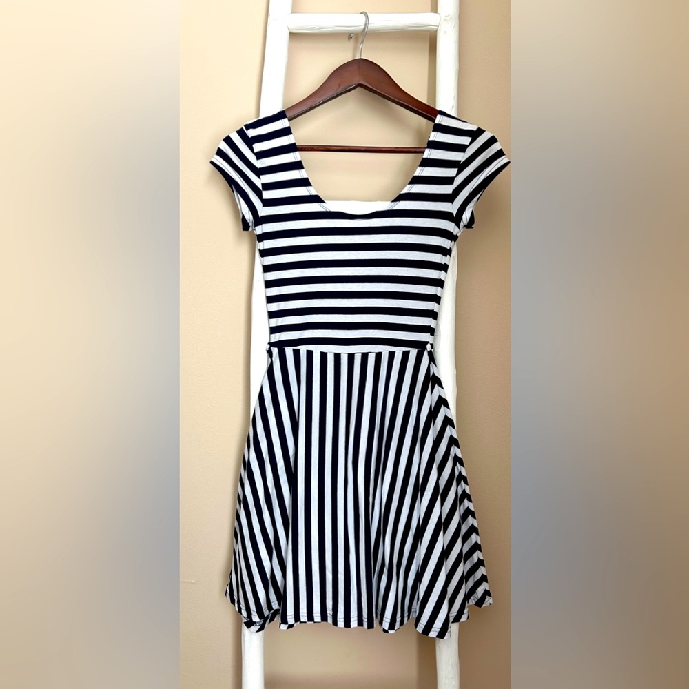 Size small, navy blue and white dress